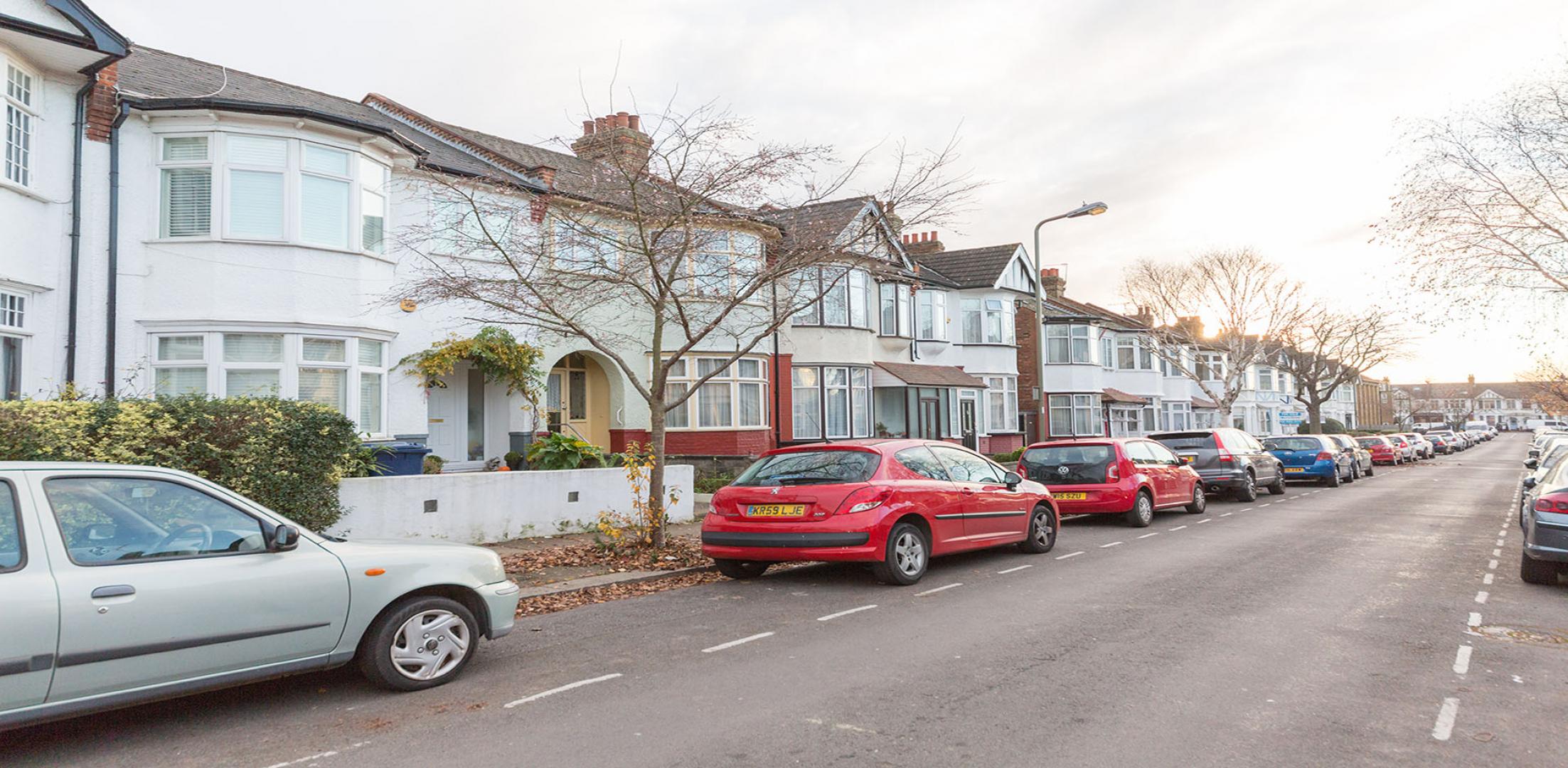 			Studio Apartment, 1 bath, 1 reception Apartment			 Caddington Road, Cricklewood